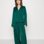 Z62T1064 Women Anna Field Gift Box Pj Set Pyjamas Green