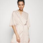Z62T1078 Women Anna Field Dressing Gown Off-White
