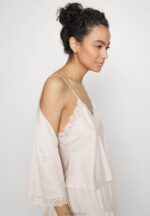 Z62T1078 Women Anna Field Dressing Gown Off-White - Image 4