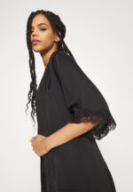 Z62T1085 Women Anna Field Dressing Gown Black - Image 4