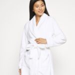 Z62T1087 Women Anna Field Ladies Plush Bathrobe Dressing Gown White