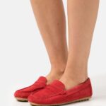 Z62T1861 Women Anna Field Leather Moccasins Red