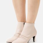 Z62T1933 Women Anna Field Ankle Boots Beige