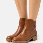 Z62T1948 Women Anna Field Classic Ankle Boots Cognac