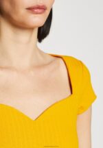 Z62T250 Women Anna Field Print T-Shirt Dark Yellow - Image 6