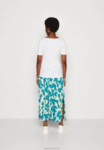 Z62T292 Women Anna Field Print T-Shirt Light Blue/White - Image 3