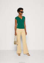 Z62T294 Women Anna Field Print T-Shirt Green - Image 2