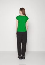 Z62T296 Women Anna Field Basic T-Shirt Green - Image 3