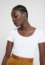 Z62T306 Women Anna Field 2 Pack Basic T-Shirt White - Image 5