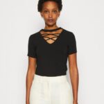 Z62T325 Women Anna Field Print T-Shirt Black
