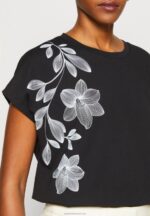 Z62T331 Women Anna Field Print T-Shirt Black - Image 6