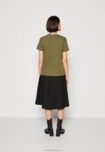 Z62T349 Women Anna Field Print T-Shirt Green - Image 3