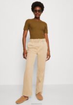 Z62T368 Women Anna Field Print T-Shirt Khaki - Image 4