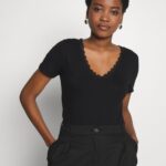 Z62T377 Women Anna Field Basic T-Shirt Black