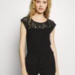 Z62T379 Women Anna Field Basic T-Shirt Black