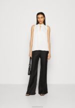 Z62T388 Women Anna Field Top Off-White - Image 2