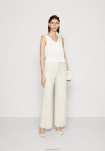 Z62T399 Women Anna Field Top Off White - Image 2