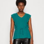 Z62T436 Women Anna Field Top Green