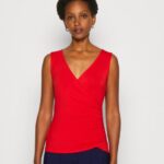 Z62T437 Women Anna Field Top Red