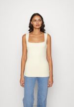 Z62T443 Women Anna Field Top Sand