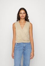 Z62T444 Women Anna Field Top Sand