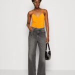 Z62T454 Women Anna Field Top Black/Orange