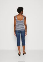 Z62T467 Women Anna Field Top White/Blue - Image 3