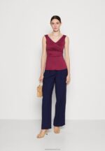 Z62T472 Women Anna Field Top Dark Red - Image 2