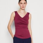 Z62T472 Women Anna Field Top Dark Red