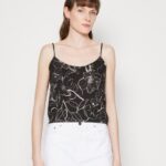 Z62T477 Women Anna Field Top Black/White