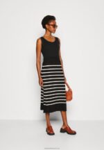 Z62T496 Women Anna Field Top Black - Image 2