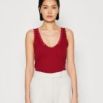 Z62T497 Women Anna Field Top Dark Red