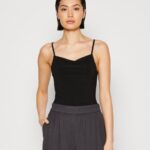 Z62T500 Women Anna Field Top Black