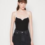 Z62T503 Women Anna Field Top Black