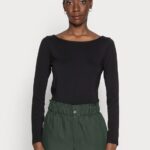 Z62T526 Women Anna Field Long Sleeved Top Black