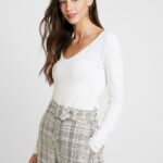 Z62T528 Women Anna Field Basic Long Sleeved Top White