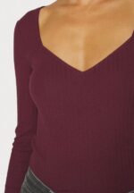 Z62T530 Women Anna Field Long Sleeved Top Dark Red - Image 5