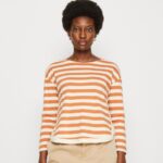 Z62T558 Women Anna Field Long Sleeved Top White/Apricot
