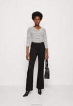 Z62T575 Women Anna Field Long Sleeved Top White/Black - Image 2