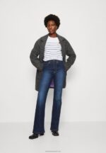Z62T590 Women Anna Field Long Sleeved Top White/Dark Blue - Image 2