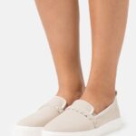 Z62T1177 Women Anna Field Slip-Ons Sand