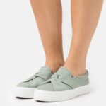Z62T1185 Women Anna Field Slip-Ons Mint