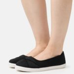 Z62T1812 Women Anna Field Slip-Ons Black