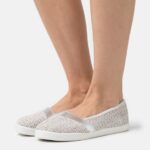 Z62T1826 Women Anna Field Slip-Ons Silver