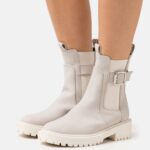 Z62T1910 Women Anna Field Classic Ankle Boots Sand