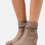 Z62T2063 Women Anna Field Winter Boot Wedge Ankle Boots Taupe