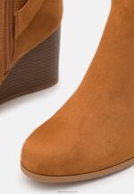 Z62T2252 Women Anna Field Wedge Boots Cognac - Image 6