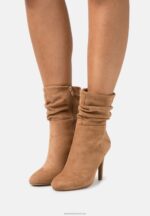 Z62T2256 Women Anna Field High Heeled Ankle Boots Cognac