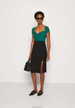 Z62T240 Women Anna Field Print T-Shirt Dark Green - Image 2