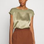 Z62T256 Women Anna Field Print T-Shirt Martini Olive